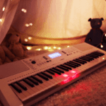 Yamaha EZ-300 61-Key Portable Keyboard with Lighted Keys - Image 5